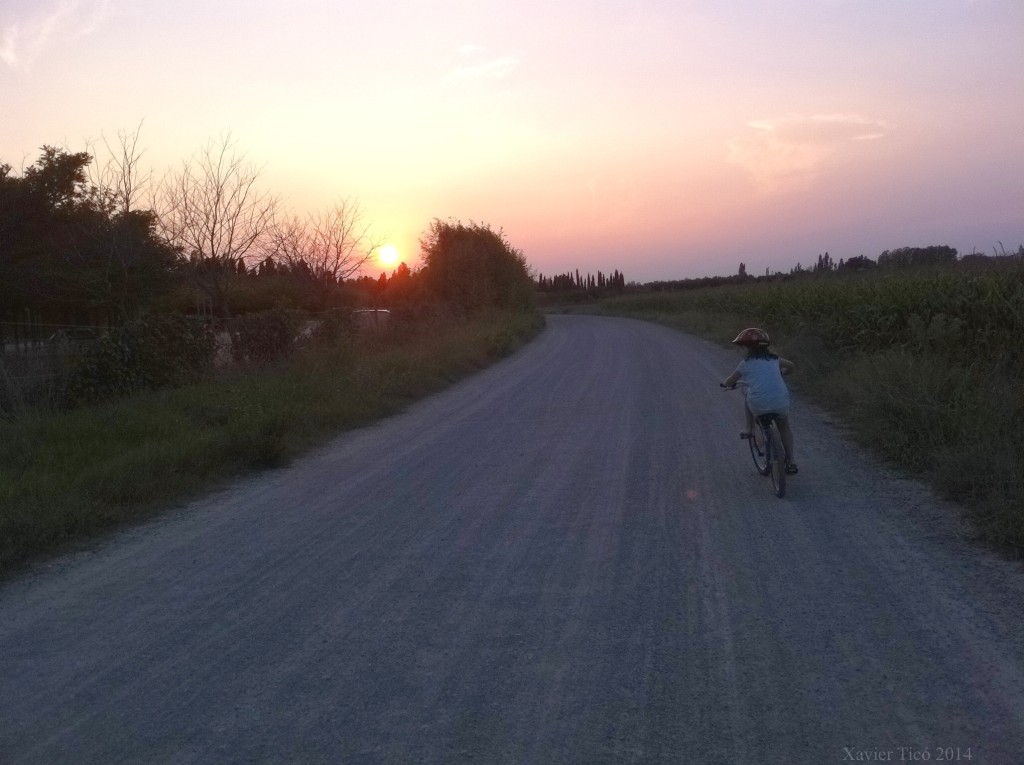 En bici al capvespre